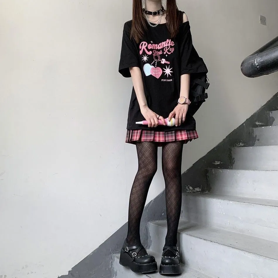CEINOM Women Kawaii Off Shoulder T-shirt Harajuku Girl White Tops Y2k Aesthetic Cute Graphic Tees Japanese