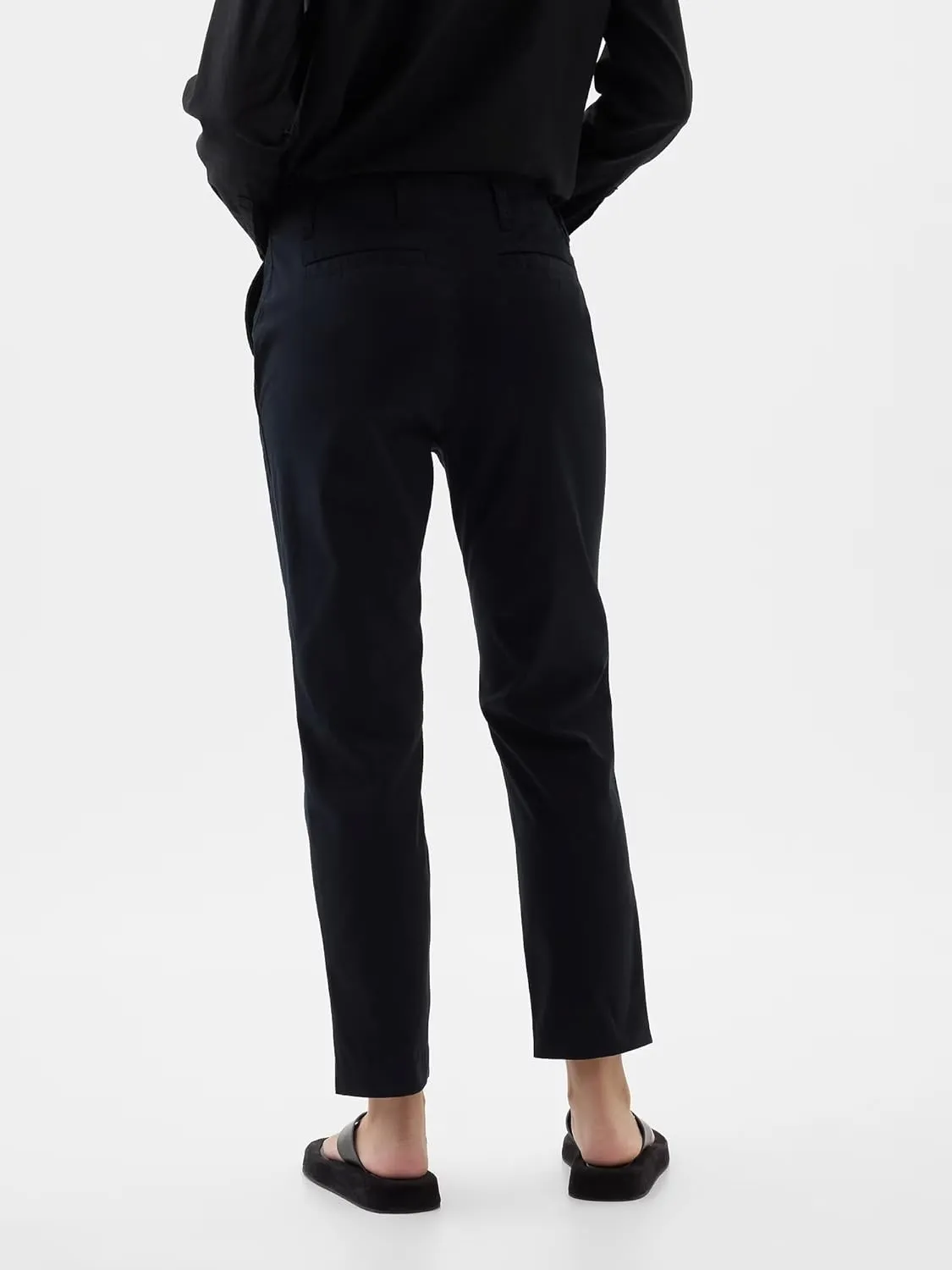 GAP Women's Downtown Khaki Pant