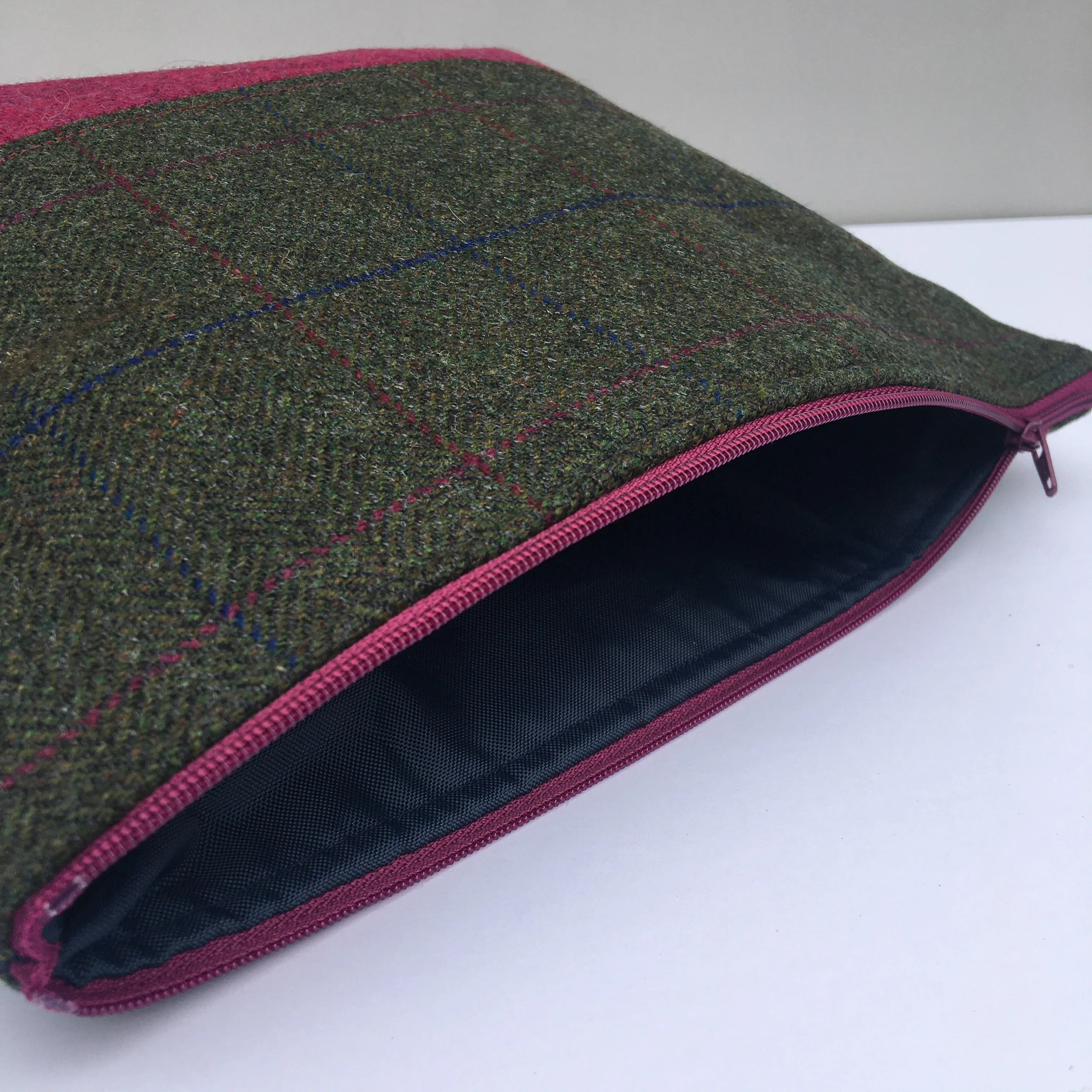 Green Split Pouch