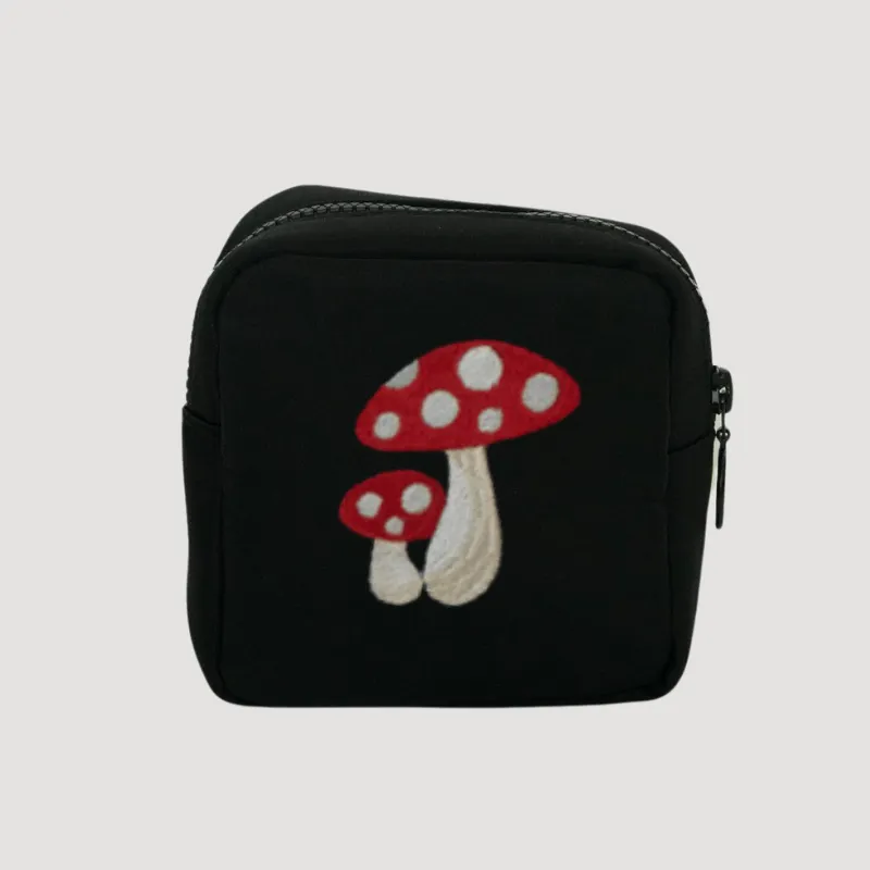 GW S Essentials Black - MUSHROOMS