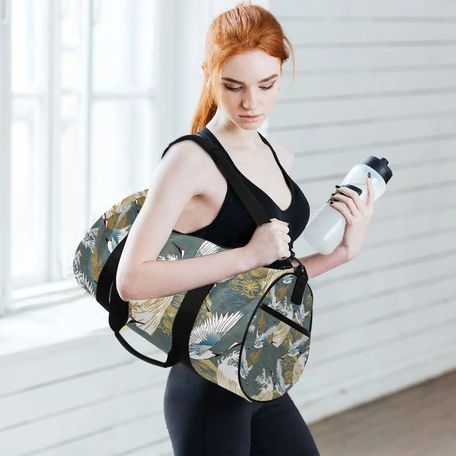 Japanese Traditional Crane Birds, Wave, Trees Asia Oriental Motifs Portable Gym Bag, Travel Bag, Luggage bag, Sports Bag, Toiletry Bag with Handles, Detachable Shoulder Strap 17.6 x 9 x 9 inch