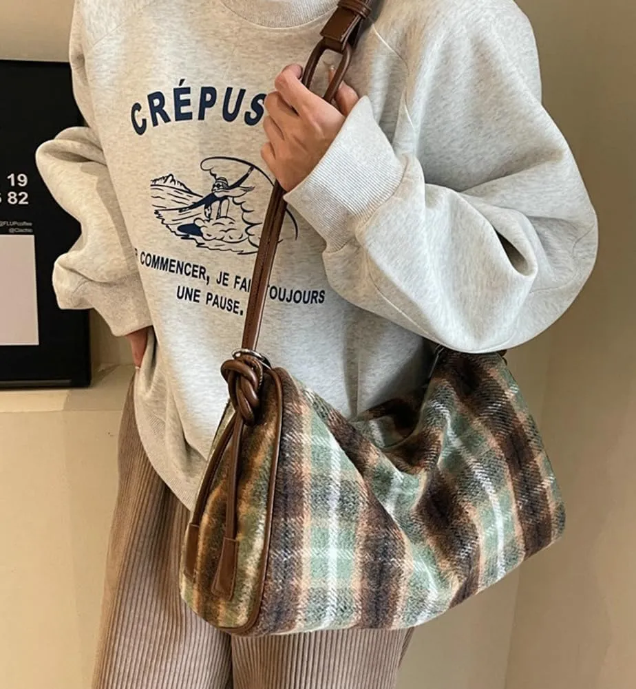 Large Capacity Tote Bag for Women Fall Winter Woolen Plaid Design Shoulder Bag for Casual 2024