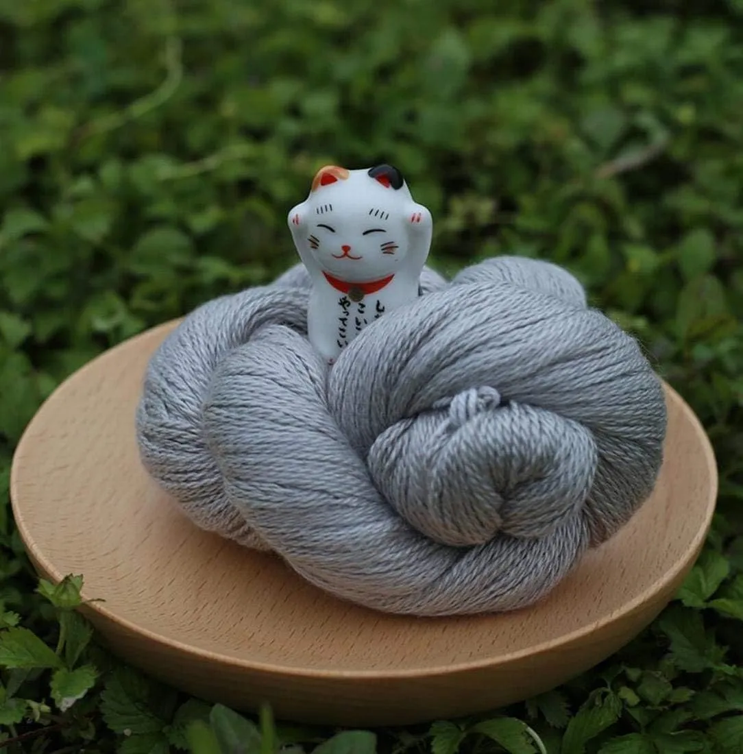 Lotus Yarns Silky Cashmere Fingering Weight Knitting Yarn Skein Shiny Soft and Breathable Crochet Yarn, Great for Shawl, Scarves, Top and Craft Projects (16-Cream)