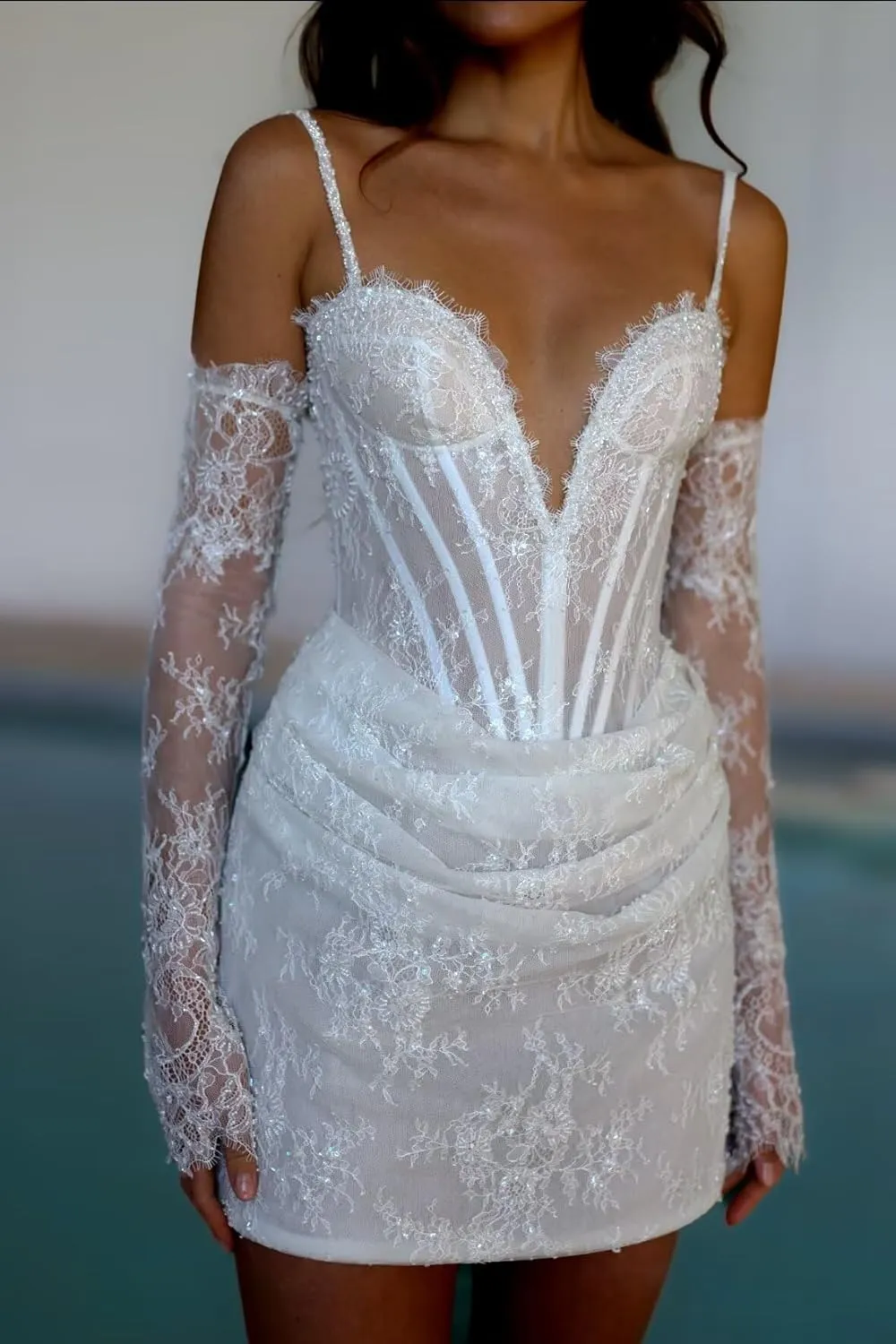 Short Wedding Dresses for Bride Beach Off Shoulder Strapless Long Sleeve Tulle Mini Tight Bridal Dress for Wedding