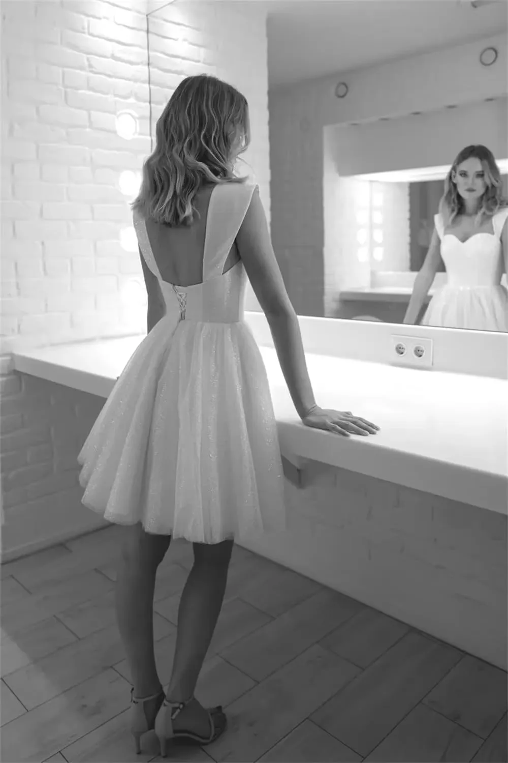 Sparkly Tulle Homecoming Dresses Off Shoulder Glitter Short Prom A line Short Formal Cocktail Gowns for Womens