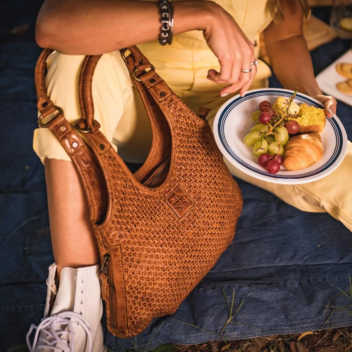 STS Ranchwear Sweet Grass Shiloh Hobo