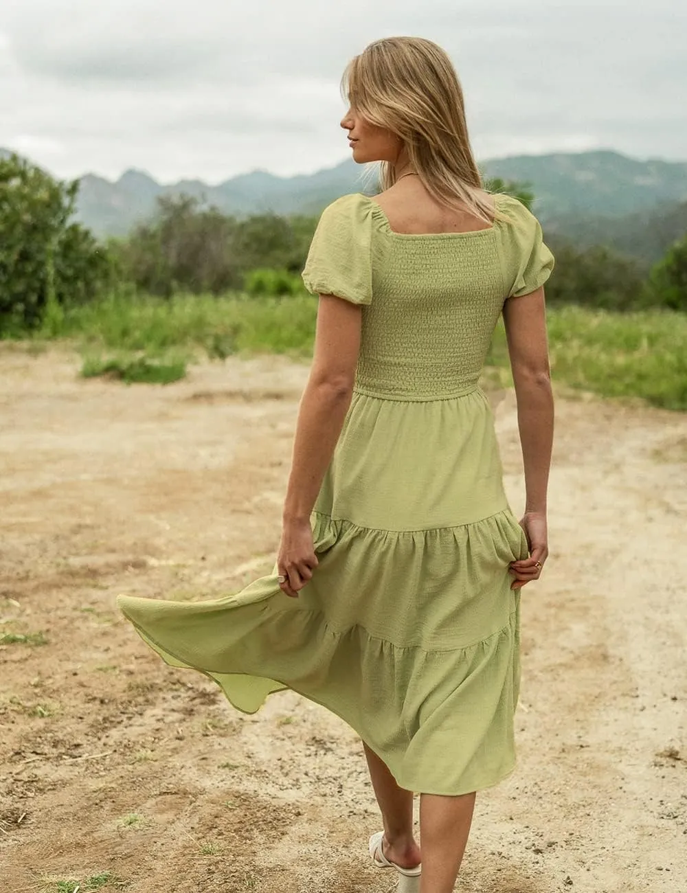 Summer Boho Smocked Midi Dresses for Women 2023 Casual Puff Short Sleeve Crew Neck A Line Tiered Graduation Dress