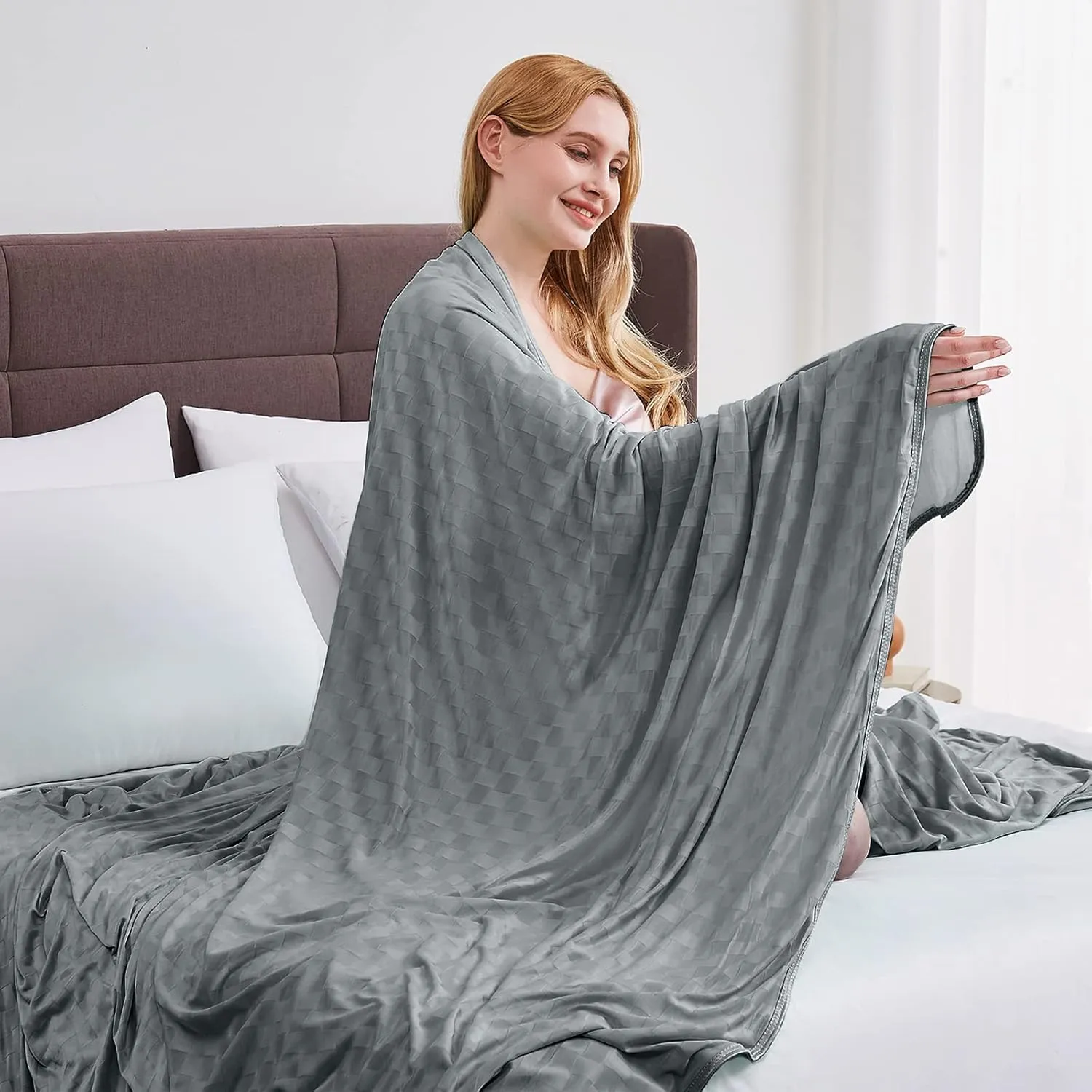 Topcee Cooling Blanket, Summer Cooling Blankets for Hot Sleepers, Arc-Chill Q-Max>0.5 Cool Fiber, Oeko-TEX 100% Certified, Soft, Breathable, Double-Side Bed Throw,Keep Cool for Adults Kids 90"x90"