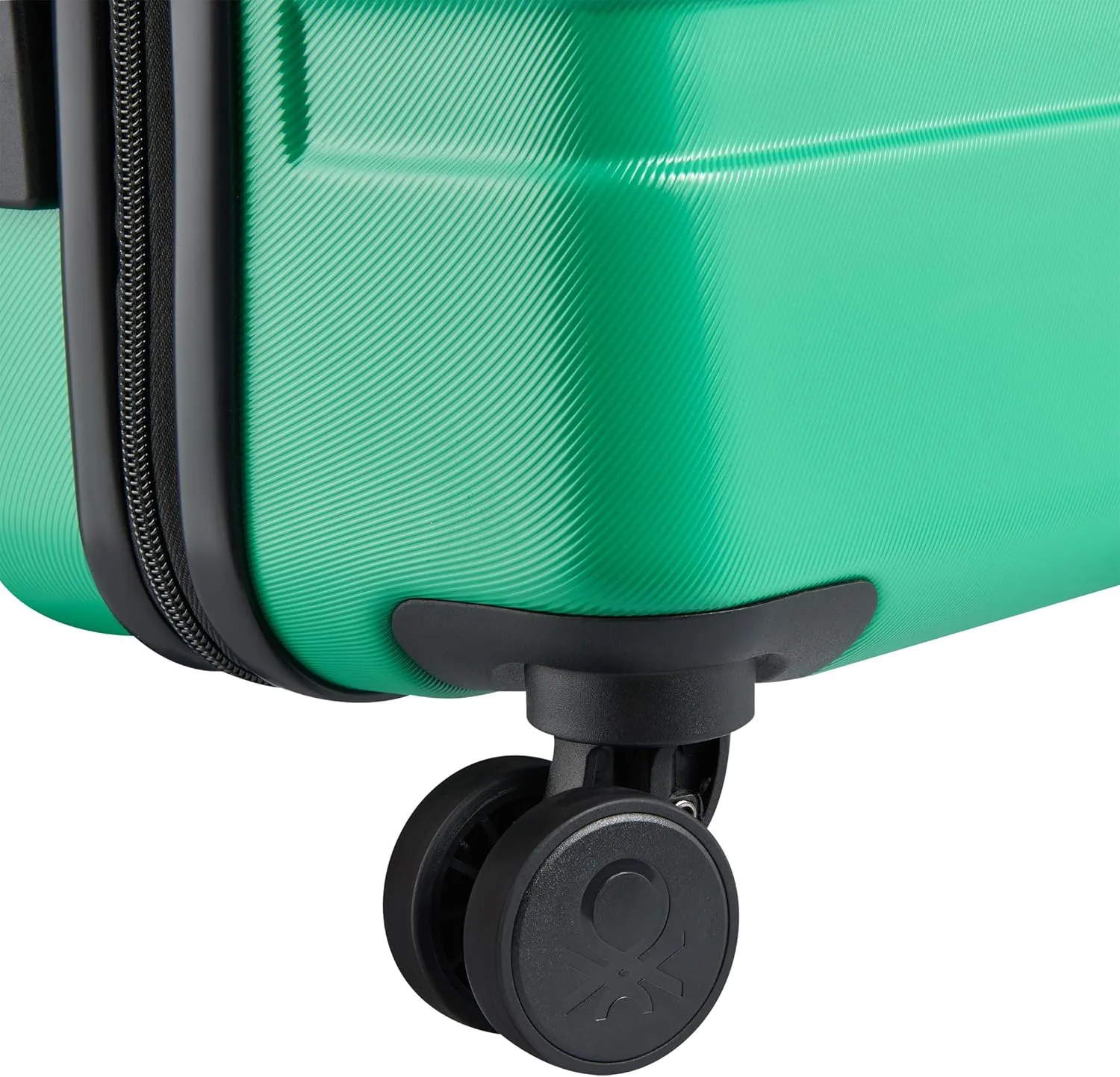 United Colors of Benetton Now Hardside Luggage with Spinner Wheels, Green, Carry-On 19 Inch