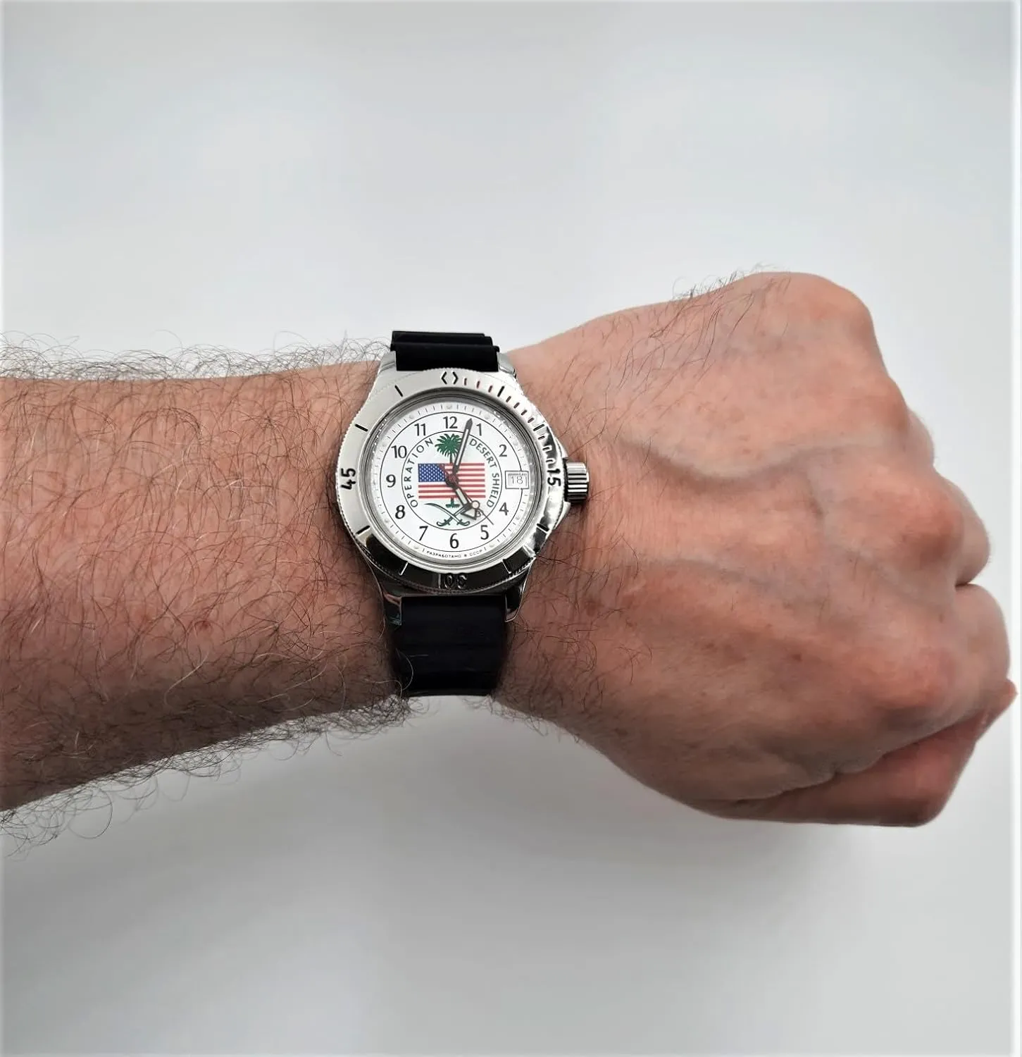 Vostok Original Mens Watch Amphibia 120065 “Operation Desert Shield” Mechanical Self-Winding Water Proof 200m