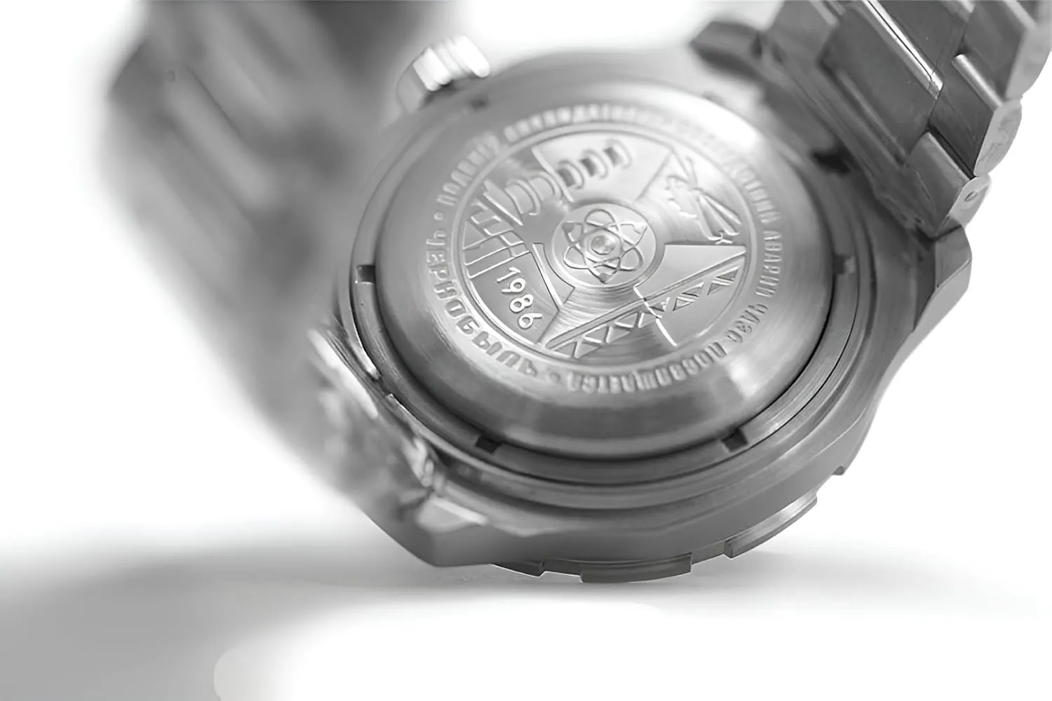 Vostok Original Mens Watch Amphibia Series “Chernobyl” Mechanical Self-Winding Water Proof 200m