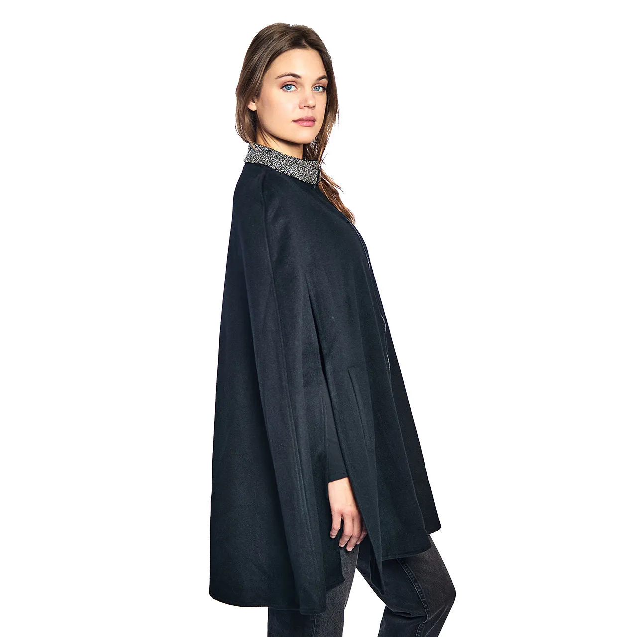 Wool Cape w. Front Zipper & Hand Embroidery Collar - Black